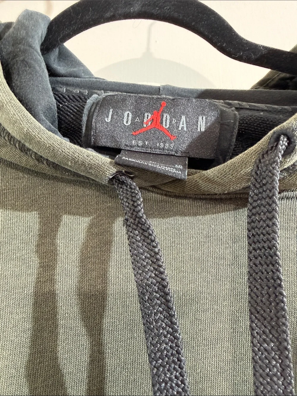 Jordan Men's Crewneck Short-Sleeve Hoodie in Olive